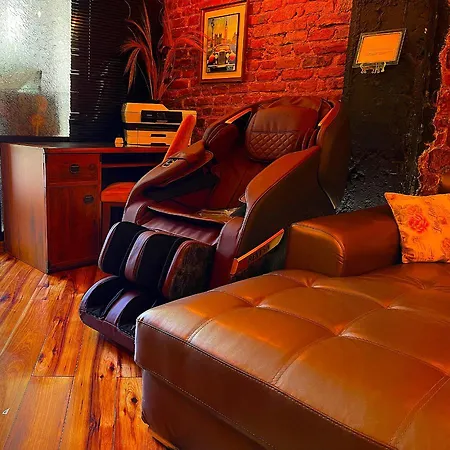 King Lux - Top Location - Massage - Garden!