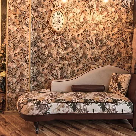 Apartment King Lux - Top Location - Massage - Garden!